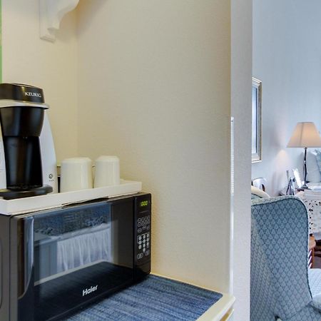 Ocean Cove Inn 야핫츠 외부 사진